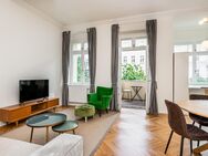 Zeitlose Eleganz: Altbauperle in saniertem Altbau - Berlin