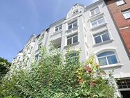 Großzügige Altbauwohnung mit traumhaftem Blick auf den Schrevenpark! - Kiel