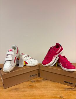 2 Kinder Schuhe REEBOK Größe 32,5 - Hamburg