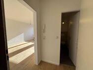Erstbezug ! Sanierte -1-Zimmer Wohnung mit Küche und Balkon in Frankfurts Innenstadt - Frankfurt (Main)