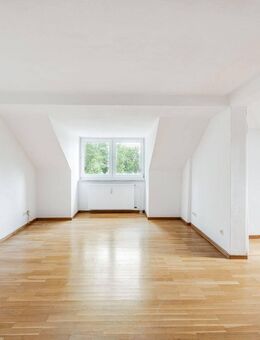 AIGNER - 1,5-Zimmer-Dachgeschosswohnung im Zentrum Münchens - München