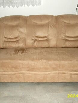 3 Sitzer Sofa mit Couchtisch - Vaihingen (Enz)