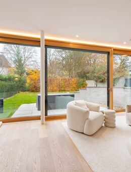 Garten-Wohnung auf zwei Ebenen mit 5 Zimmern und Haus-Charakter - München