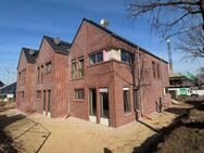 Bezugsfertig im Sommer! Moderne Reihenhäuser mit Garten in Neubausiedlung - Steinfeld (Oldenburg)