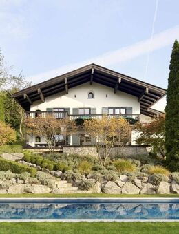 ALL IN ONE - Traumhaftes Anwesen am Tegernsee - LANDHAUSVILLA mit 20 Meter Außenpool - Bad Wiessee