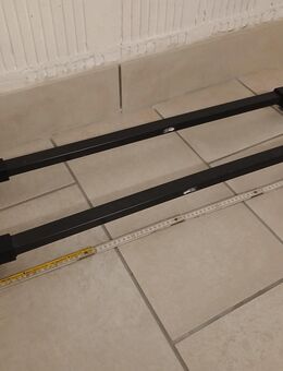 Autodachgebäckträger für Auto mit Dachreling / Dachholmen - Uettingen