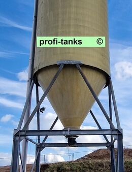 P404 gebrauchtes 50.000 L GFK Salzsilo Futtersilo Mehlsilo Pelletsilo Polyestersilo mit Unterfahrgestell aus Stahl Lagerbehälter Lagertank Streusalz - Hillesheim (Landkreis Vulkaneifel)