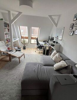 Ruhige 2Raum Dachgeschosswohnung mit Wannenbad - Leipzig