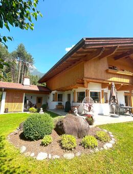 Exklusives Tiroler Landhaus mit 3 Wohneinheiten in sonniger Panoramalage - Garmisch-Partenkirchen