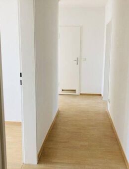 + 3 Zimmer mit Balkon + - Goslar