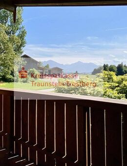 Ihr neues Zuhause am Stadtrand - Gemütliches Einfamilienhaus mit Loggia und Bergblick - Traunstein