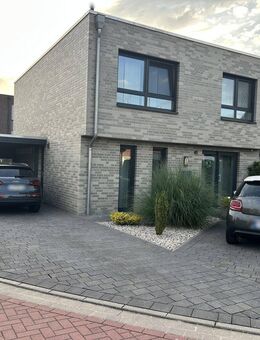 Gelegenheit: Charmantes und Stilvolles Reihenendhaus in Top Lage von Cloppenburg - Cloppenburg
