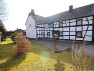 Pendler aufgepasst ****Fachwerkhaus-Eifel!*** Ferienhaus *** Wochenendehaus *** Tierfreunde *** Kinderfreunde*** grüne, ruhige Lage, A1/B258/B265/ Nat - Schleiden