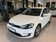 VW Golf, 5.8 e-Golf 3kw h CCS Wärmepump, Jahr 2018 - Bad Endorf