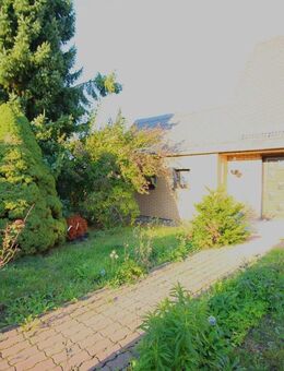 Familiendomizil mit großem Gartengrundstück - Netzschkau