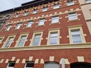 Erfurt Süd, preiswerte 3 Zimmer-Wohnung mit Balkon für Selbstrenovierer - Erfurt