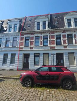 Mehrfamilienhaus 2 separate Eingänge 6 Wohnungen teilvermietet - VB im Alleinauftrag - Bremerhaven