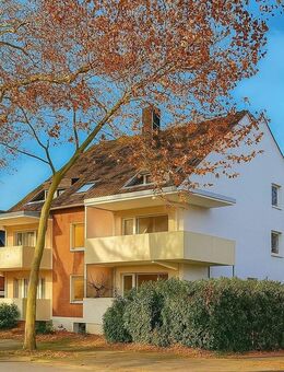 Zwischen den Baumkronen - Maisonettewohnung mit zwei Balkonen in zentraler Lage von Bochum Ehrenfeld - Bochum
