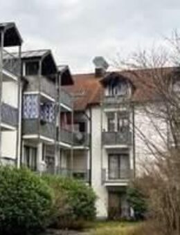 I. I. TEAM: gepflegte, geräumige, 1-Zimmer-Wohnung im 2.OG eines MFH - Rosenheim