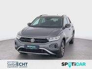 VW T-Roc, 1.0 TSI Move, Jahr 2023 - Einbeck