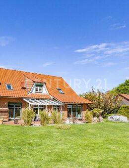 Großzügiges Einfamilienhaus mit Blick auf Wiesen und Felder - Krokau