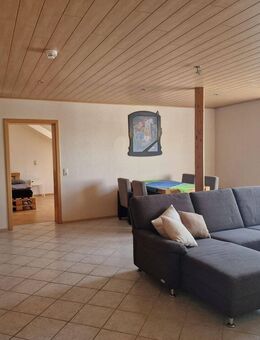 Attraktive 3-Zi-Wohnung in Habichtswald Dörnberg mit großem Balkon - Habichtswald