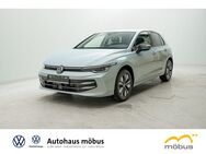 VW Golf, 1.5 l Life eTSI OPF, Jahr 2022 - Berlin