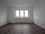 Stabile & CO² neutrale Heizkosten!!! **Renovierte 3-Zimmer-Wohnung in ländlicher Umgebung zu vermieten** - Reuth (Sachsen)