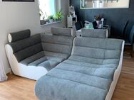 Platzsparende Couch „New Look (Elements)“ weiß/grau 230x172 cm - Dresden