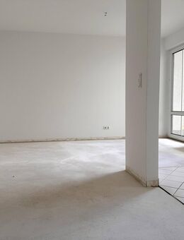 Sie wählen Ihren Wunschfußboden // Traumwohnung mit Blick ins Grüne - Chemnitz
