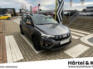 Dacia Sandero, Stepway Extreme TCe 110, Jahr 2022 - Wolfenbüttel