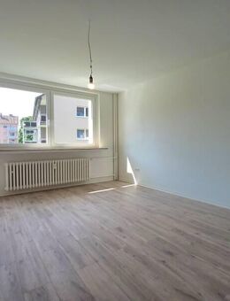 3 Zimmer Wohnung mit Balkon - Minden (Nordrhein-Westfalen)