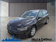 VW Passat Variant, 1.5 TSI R, Jahr 2022 - Neu Ulm