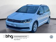 VW Touran, 2.0 TDI Comfortline, Jahr 2021 - Balingen