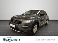 VW T-Roc, 1.0 TSI, Jahr 2018 - Wiesbaden