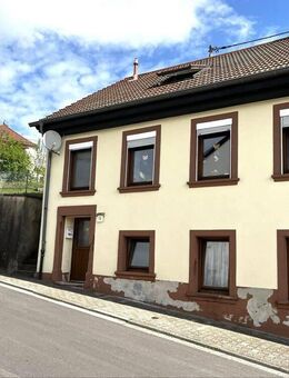 2 Familienwohnhaus in Wemmetsweiler zu verkaufen! - Merchweiler
