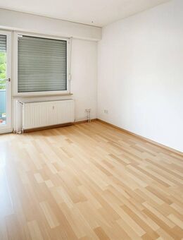 Ein Zuhause mit Charme und Potenzial - willkommen in Ihrer neuen 4-Zimmer-Wohnung in Niederkassel - Niederkassel