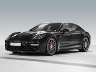 Porsche Panamera, GTS Abstandsregeltempostat, Jahr 2018 - Stuttgart