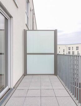 Moderne Architektur & hochwertige Ausstattung im FRANKY: 2 Zi., 66m², Balkon, EBK, TG-Stellplatz! - Frankfurt (Main)