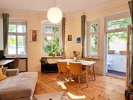 Freiwerdende und vollmöblierte 2-Zimmer-Altbau-Wohnung im 1.OG mit Dielen, EBK und Balkon in Mariendorf - Berlin