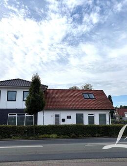 ** Direkte Ortskernlage ! ** Tolle Oberwohnung im Herzen von Augustfehn ! - Apen