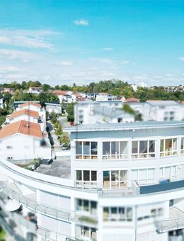 Lichtdurchflutetes Penthouse mit Dachterrasse und TG-Stellplätzen - Biberach (Riß)