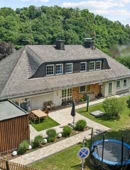 Platz für Familie und Beruf - Wohnhaus mit Einliegerwohnung - Aarbergen