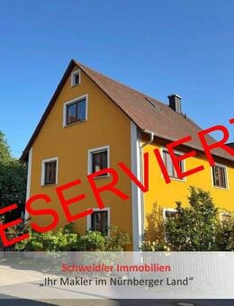 Rarität auf dem Land! Charmantes, saniertes EFH mit Scheune &schön angelegtem Garten bei Offenhausen - Offenhausen