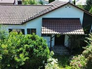 Kleines Einfamilienhaus in ruhiger Siedlungslage - Aldersbach