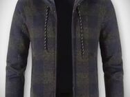 y23) neue Herren Freizeitjacke mit Kapuze Jacke Teddy Futter - Modell Theo - ca. M - L - Garbsen