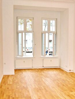 Jetzt einziehen: 2 Zimmer mit Tageslichtbad + Badewanne + Ist-Zustand ++ PROVISIONSFREI - Berlin