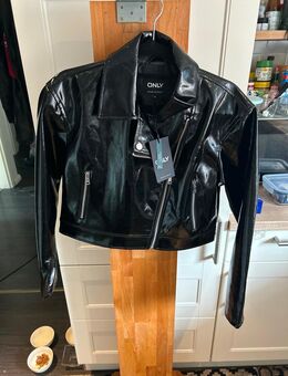 Jacke Lack Only S neu mit Etikett - Großefehn