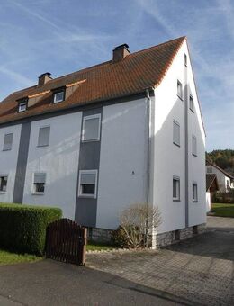 Charmantes Mehrfamilienhaus mit großem Grundstück und Entwicklungspotenzial in Auerbach/Oberpfalz - Auerbach (Oberpfalz)