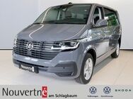 VW Multivan, 2.0 l TDI Multivan 6 1 Comfortline Motor S, Jahr 2022 - Solingen (Klingenstadt)